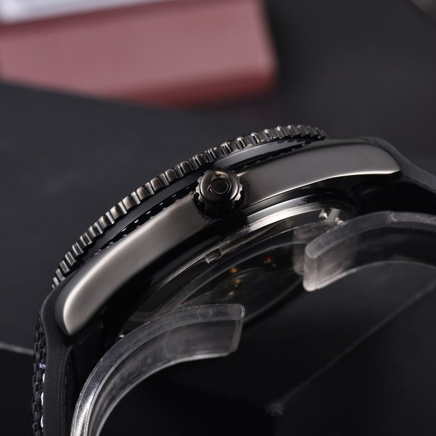Omega Seamaster Planet Ocean 600M – Black